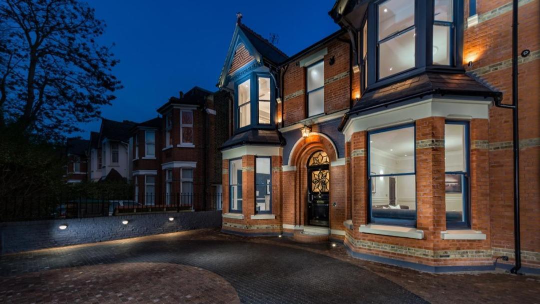 Dream House London With Gym, Cinema And Housekeeper Ealing Exterior foto